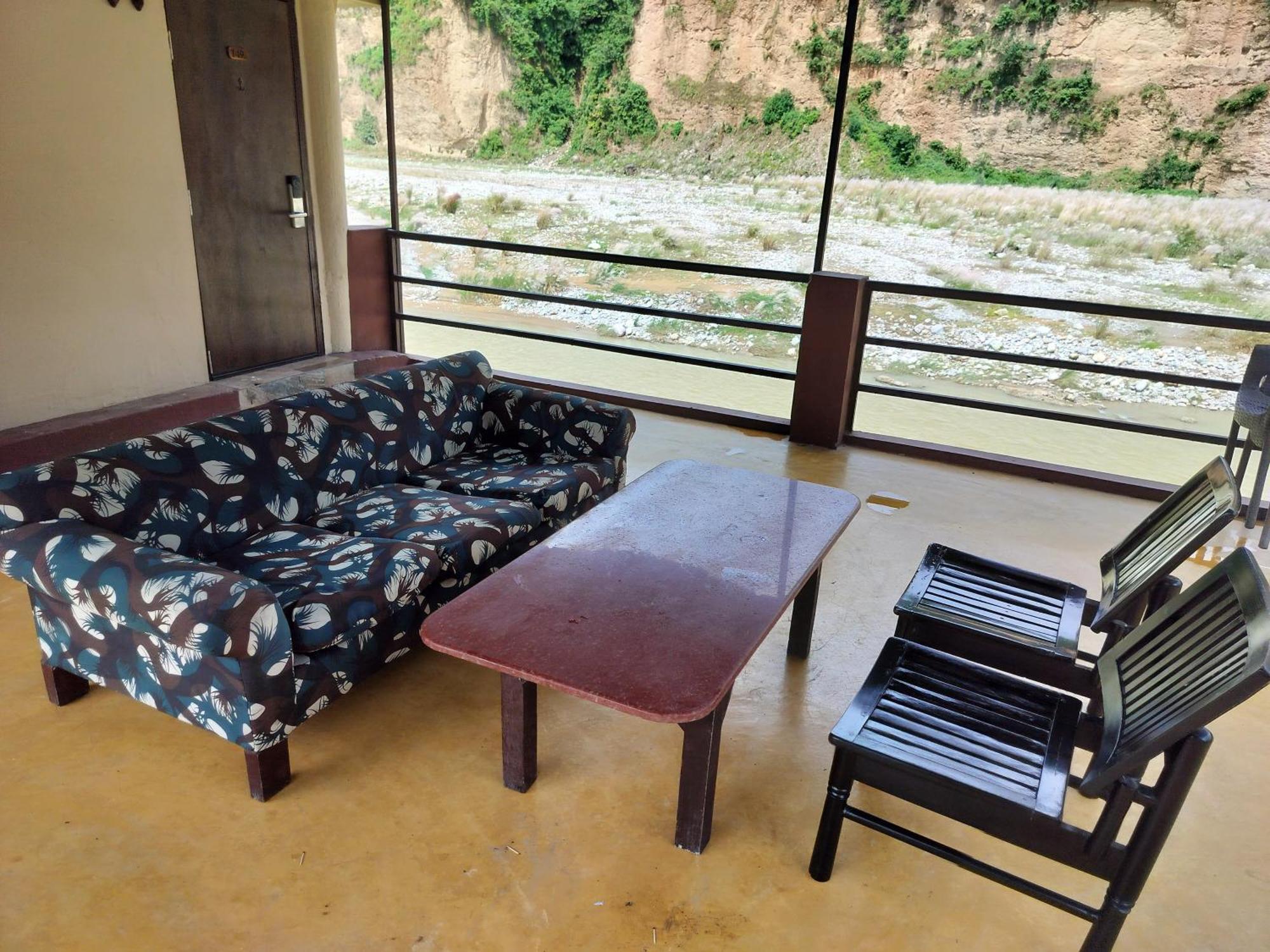 Bel-La Monde Hotel "Riverside" - Jim Corbett Garjia Buitenkant foto