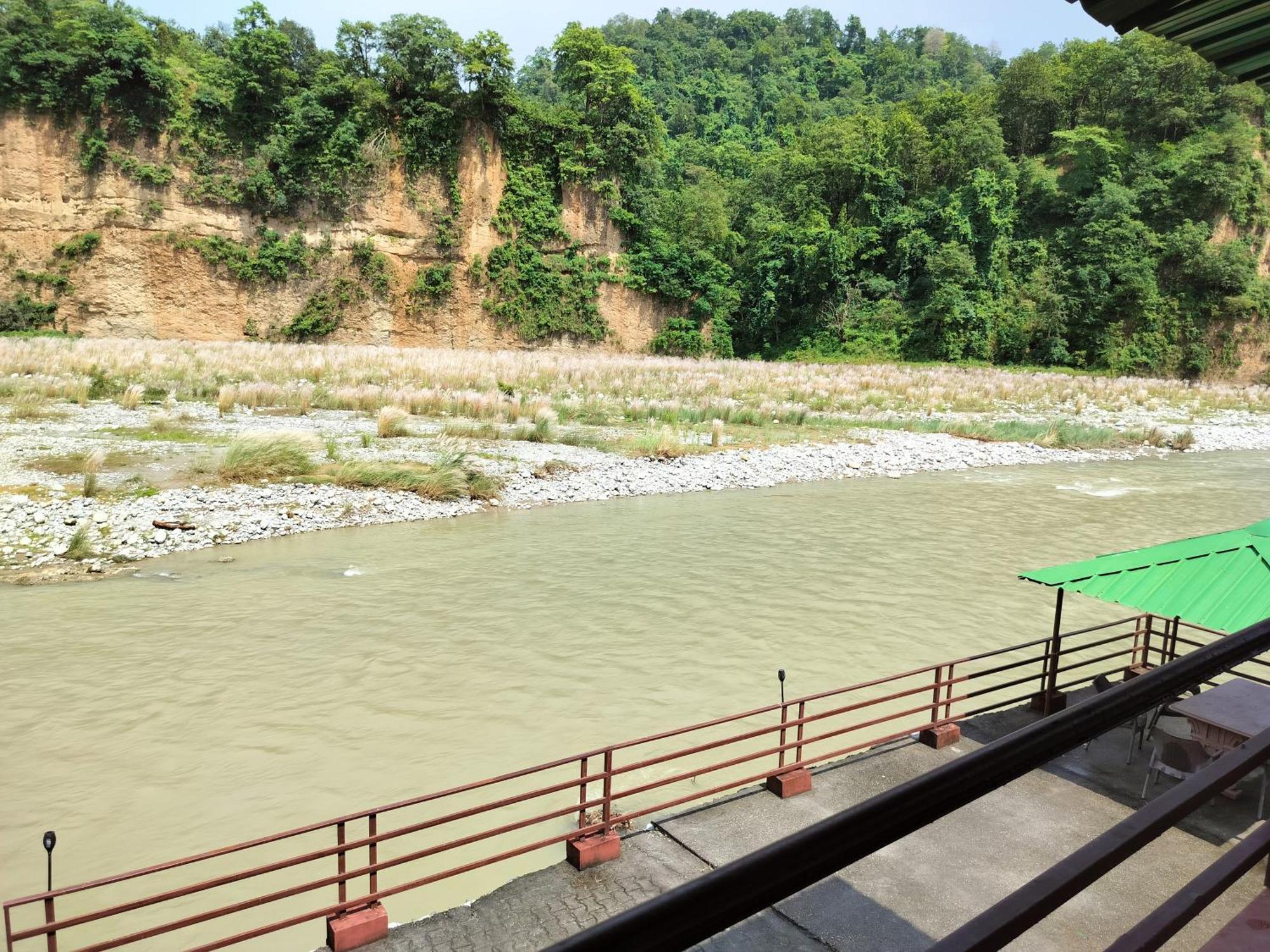 Bel-La Monde Hotel "Riverside" - Jim Corbett Garjia Buitenkant foto