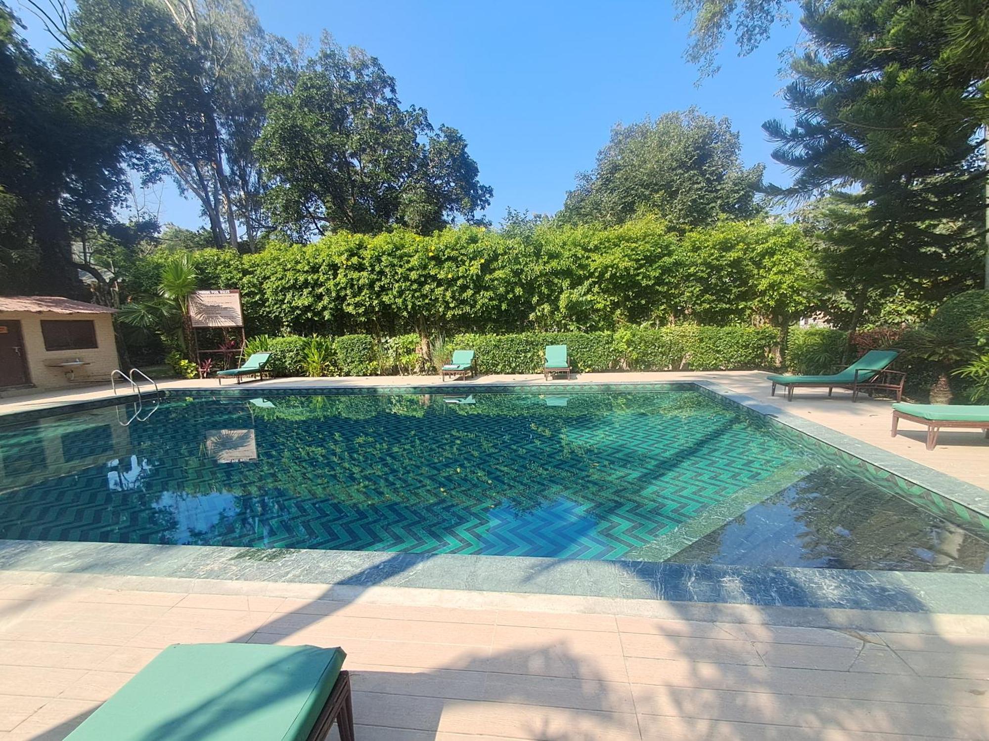 Bel-La Monde Hotel "Riverside" - Jim Corbett Garjia Buitenkant foto