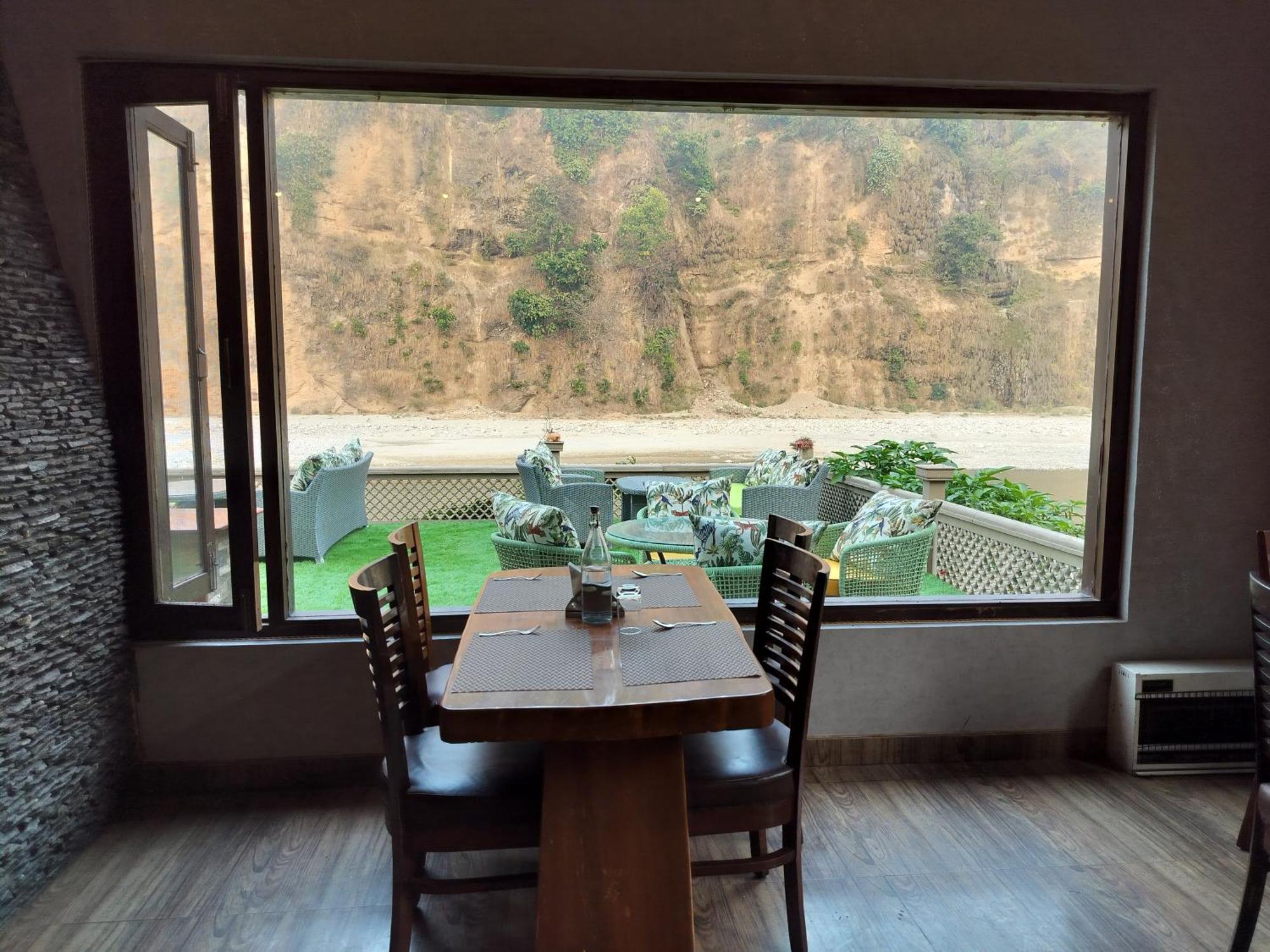Bel-La Monde Hotel "Riverside" - Jim Corbett Garjia Buitenkant foto