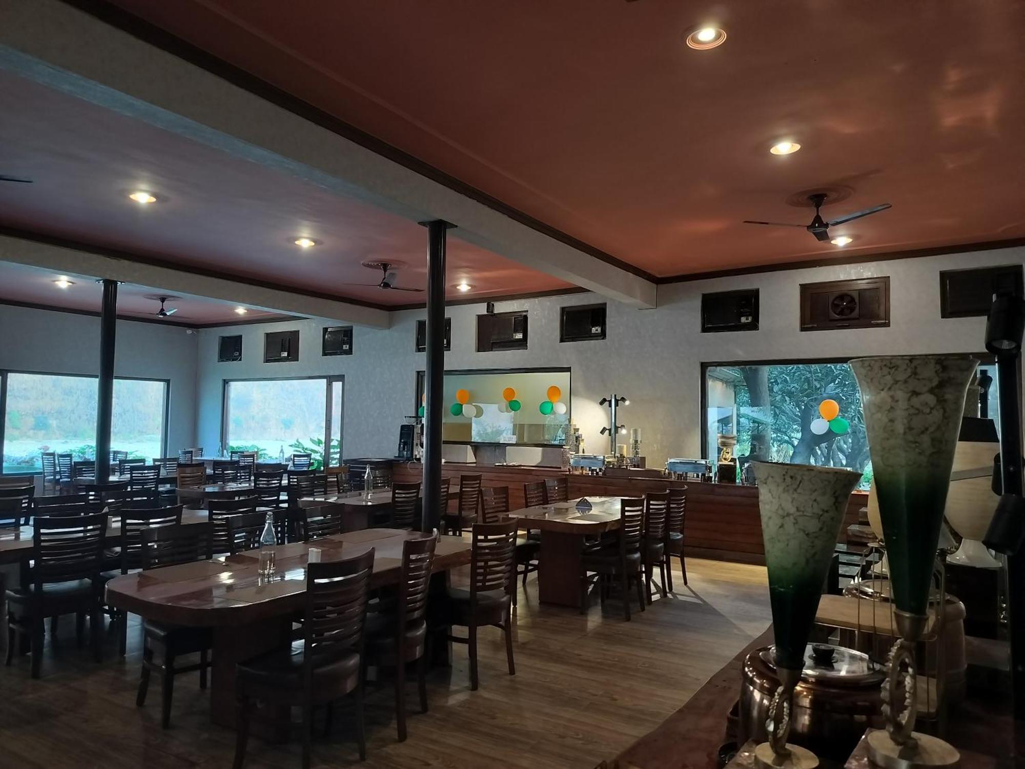 Bel-La Monde Hotel "Riverside" - Jim Corbett Garjia Buitenkant foto